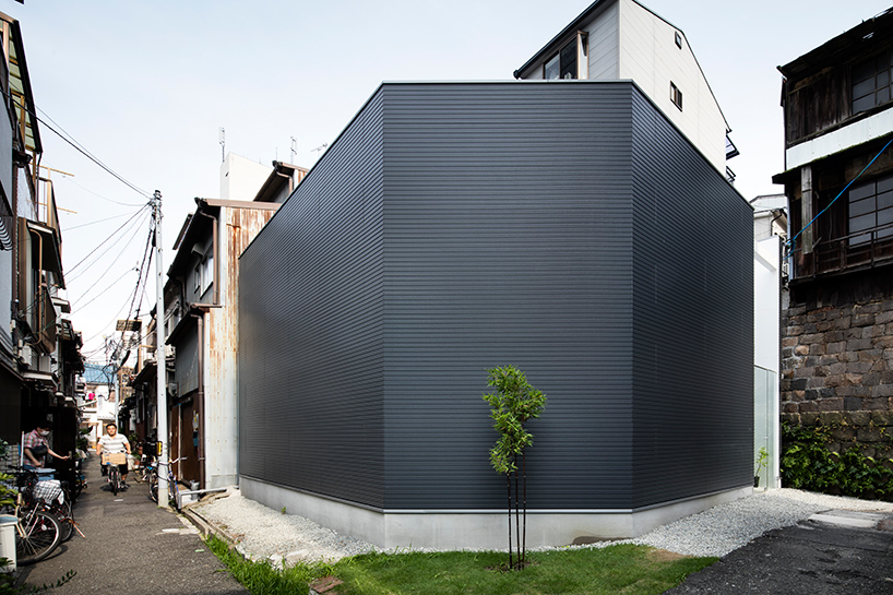 yoshiaki-yamashita-shoji-screen-house-osaka-city-japan-designboom-02