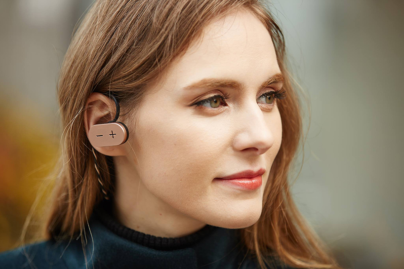 orfeo sign headphones designboom