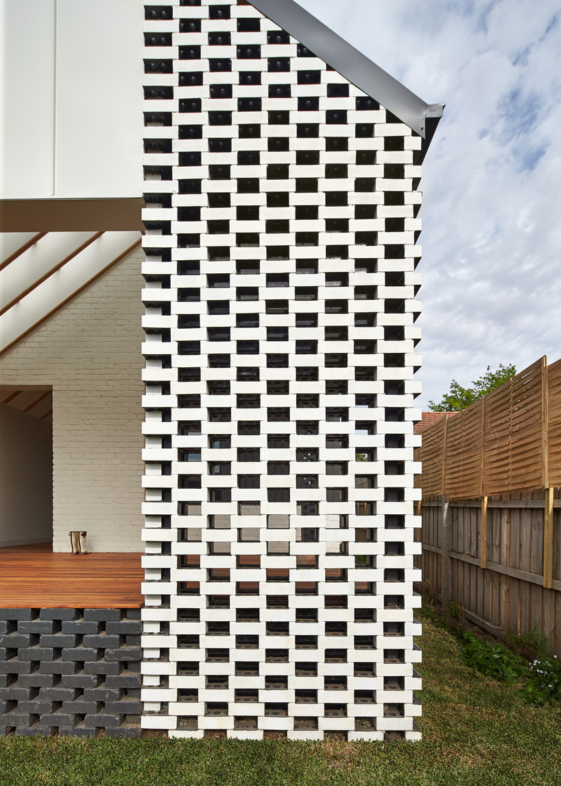 architecture-architecture-hip-and-gable-house-melbourne-designboom-02