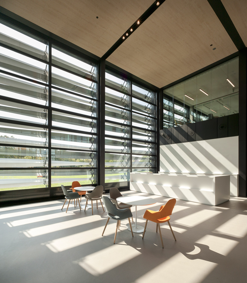 barkow-leibinger-trumpf-poland-technology-center-warsaw-deisgnboom-04