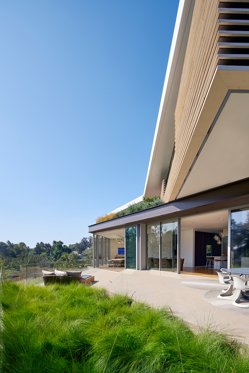 belzberg-architects-the-tree-top-residence-los-angeles-designboom-02