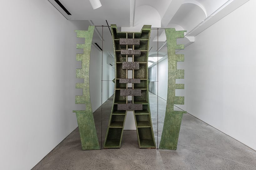 chamber-gallery-cabinets-and-curiosities-designboom-05