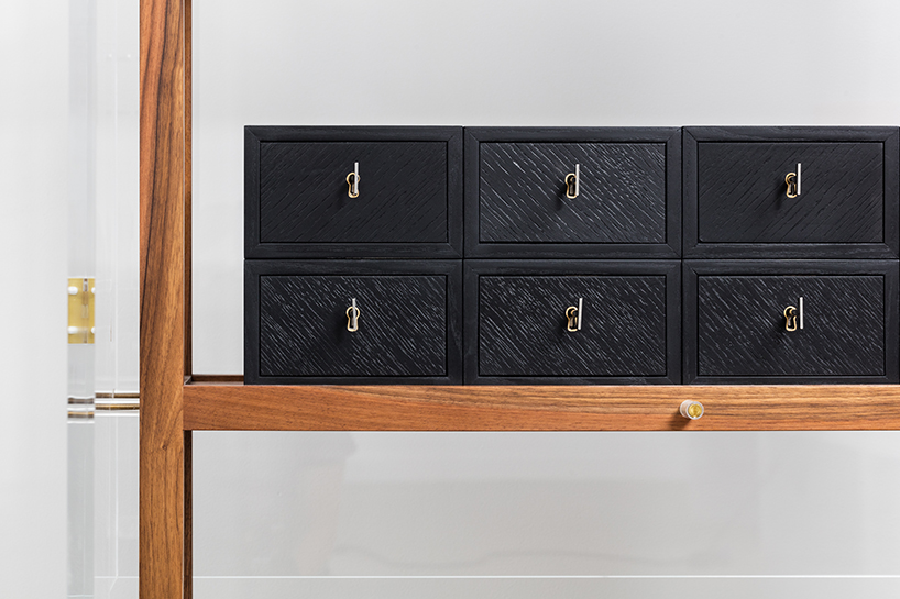 chamber-gallery-cabinets-and-curiosities-designboom-10