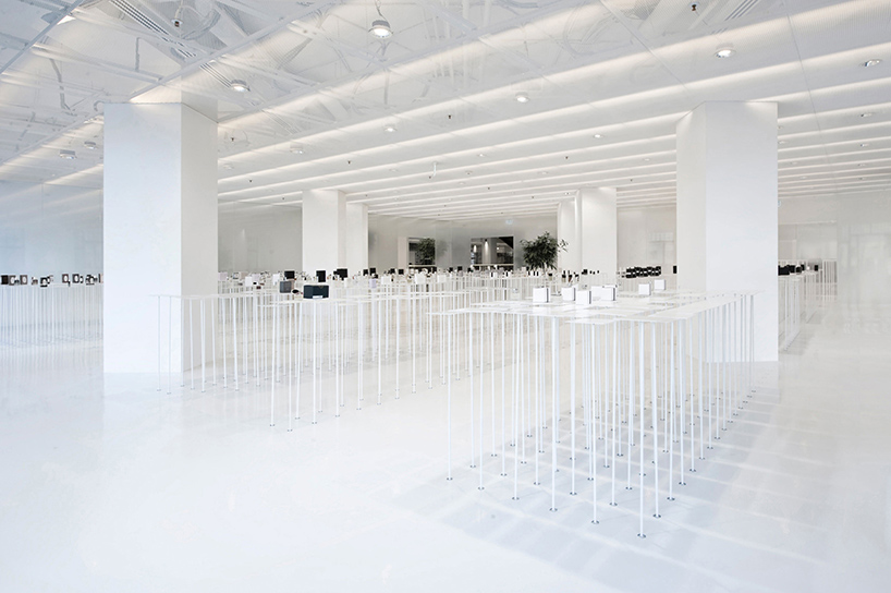 cheungvogl-au-pont-rouge-multi-space-saint-petersburg-russia-designboom-02