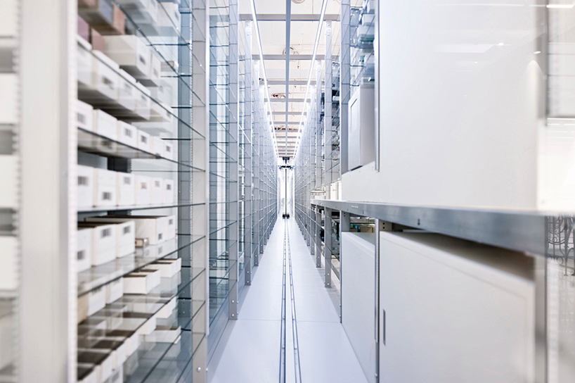 cheungvogl-au-pont-rouge-multi-space-saint-petersburg-russia-designboom-02