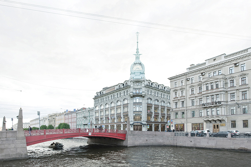 cheungvogl-au-pont-rouge-multi-space-saint-petersburg-russia-designboom-02