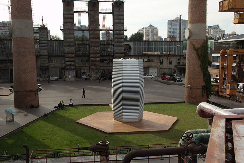 daan-roosegaarde-smog-free-project-china-designboom-01