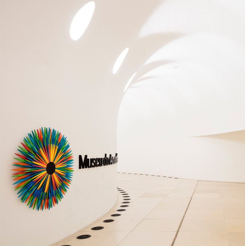 dupont-corian-museo-do-amanha-designboom06