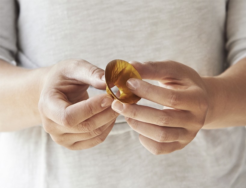 plumen-003-lightbulb-london-design-festival-designboom09