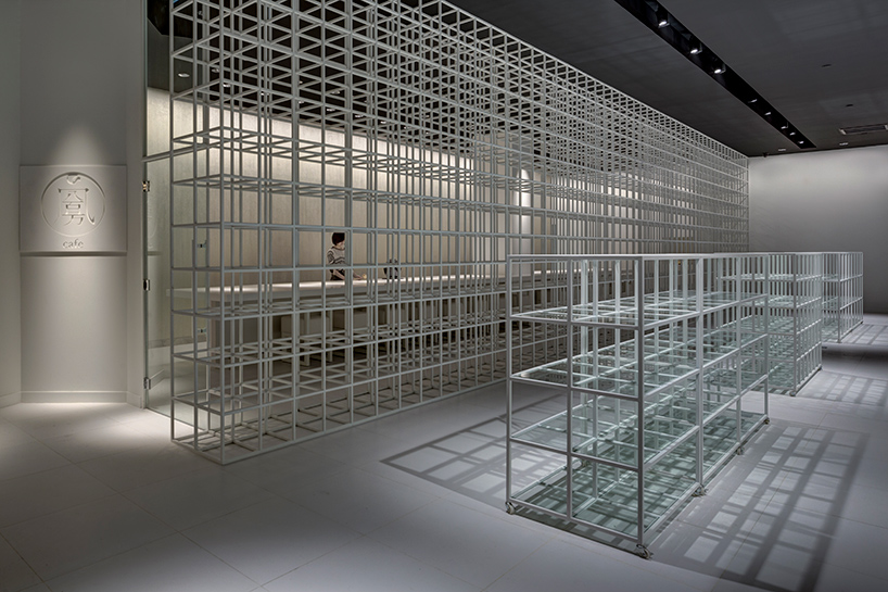 yamazaki-kentaro-design-workshop-fan-japan-shop-retail-interiors-kuala-lumpur-malaysia-designboom-02