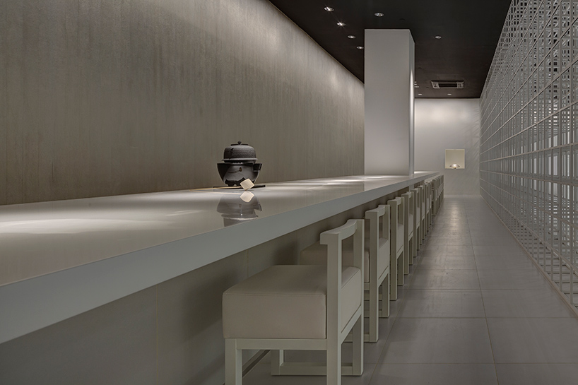 yamazaki-kentaro-design-workshop-fan-japan-shop-retail-interiors-kuala-lumpur-malaysia-designboom-02