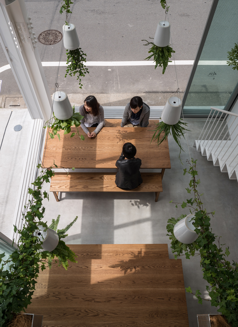 yuko-nagayama-and-associates-soup-stock-tokyo-designboom-02