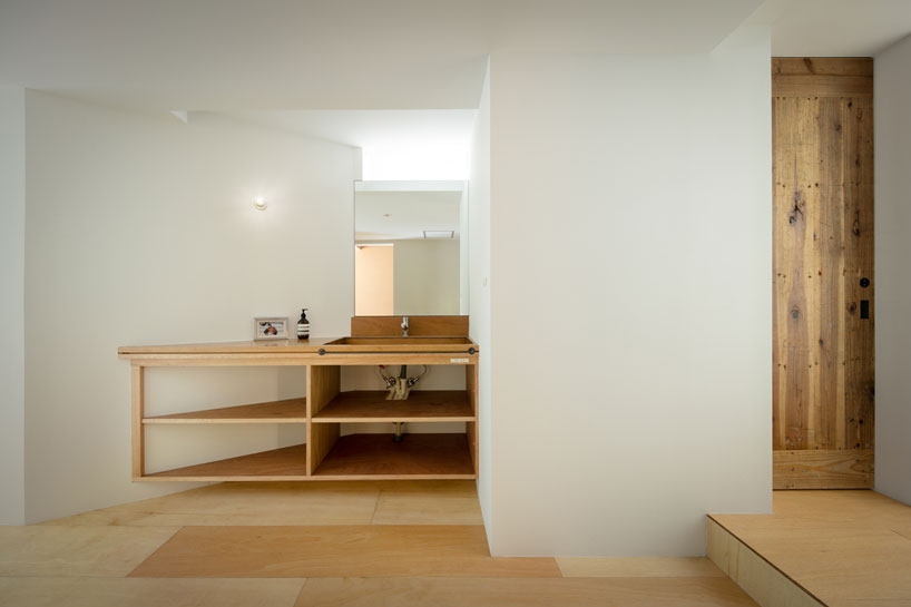 puddle-kinosaki-residence-japan-designboom-05