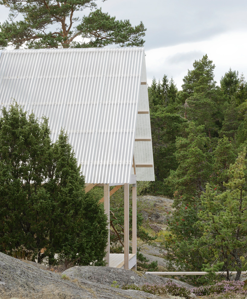 arrhov-frick-arkitektkontor-viggso-sweden-designboom-02