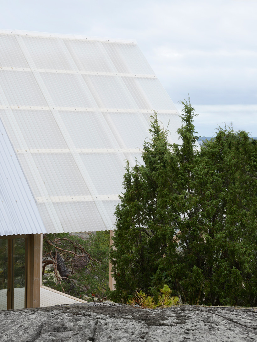 arrhov-frick-arkitektkontor-viggso-sweden-designboom-02