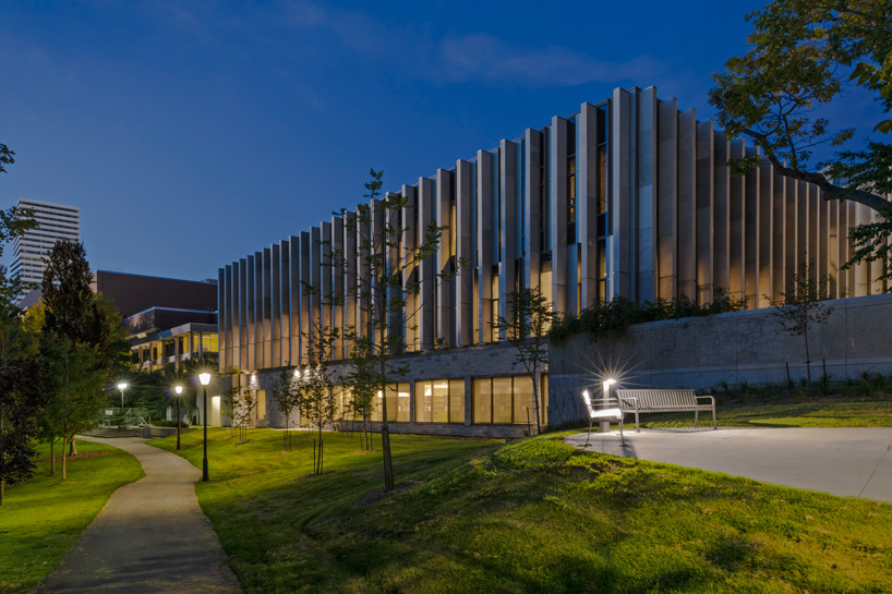 bh-architects-toronto-faculty-of-law-jackman-law-building-designboom-04