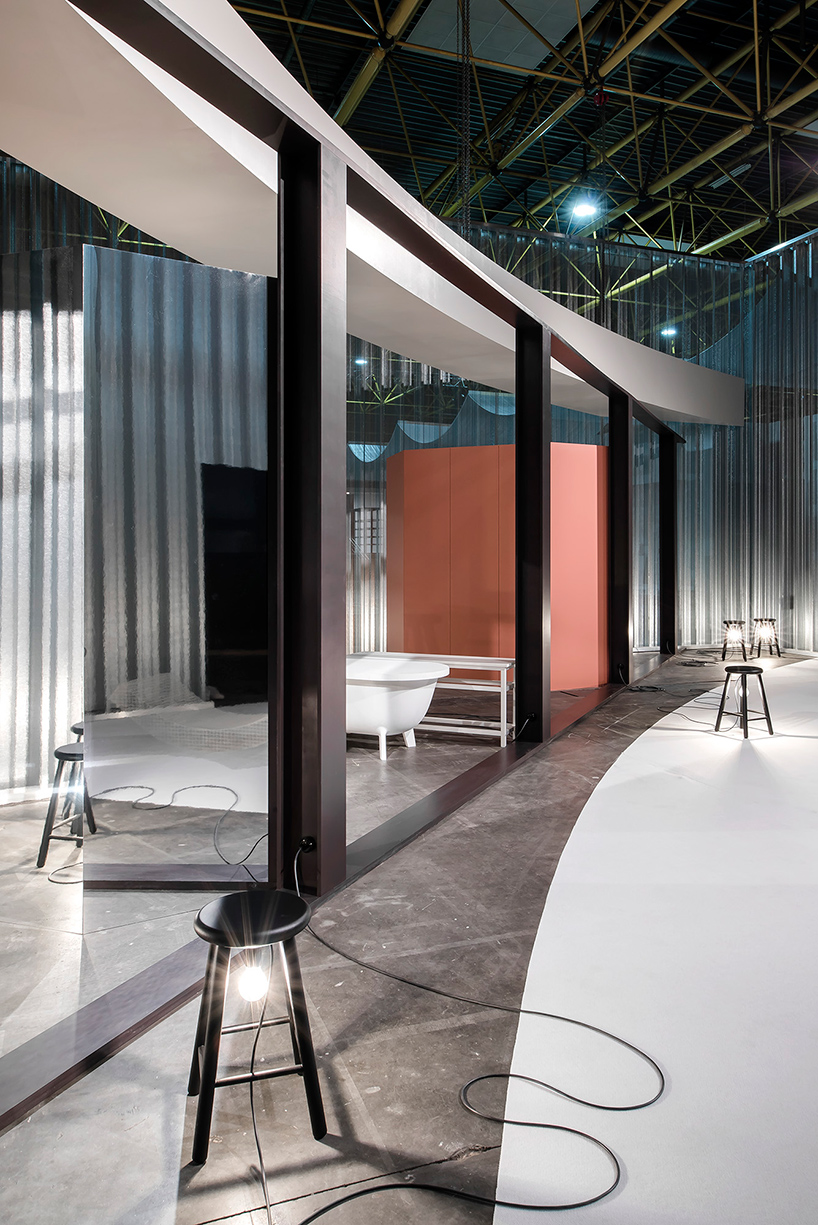 biennale-interieur-2016-silver-lining-interiors-solo-house-office-kgdvs-designboom-02