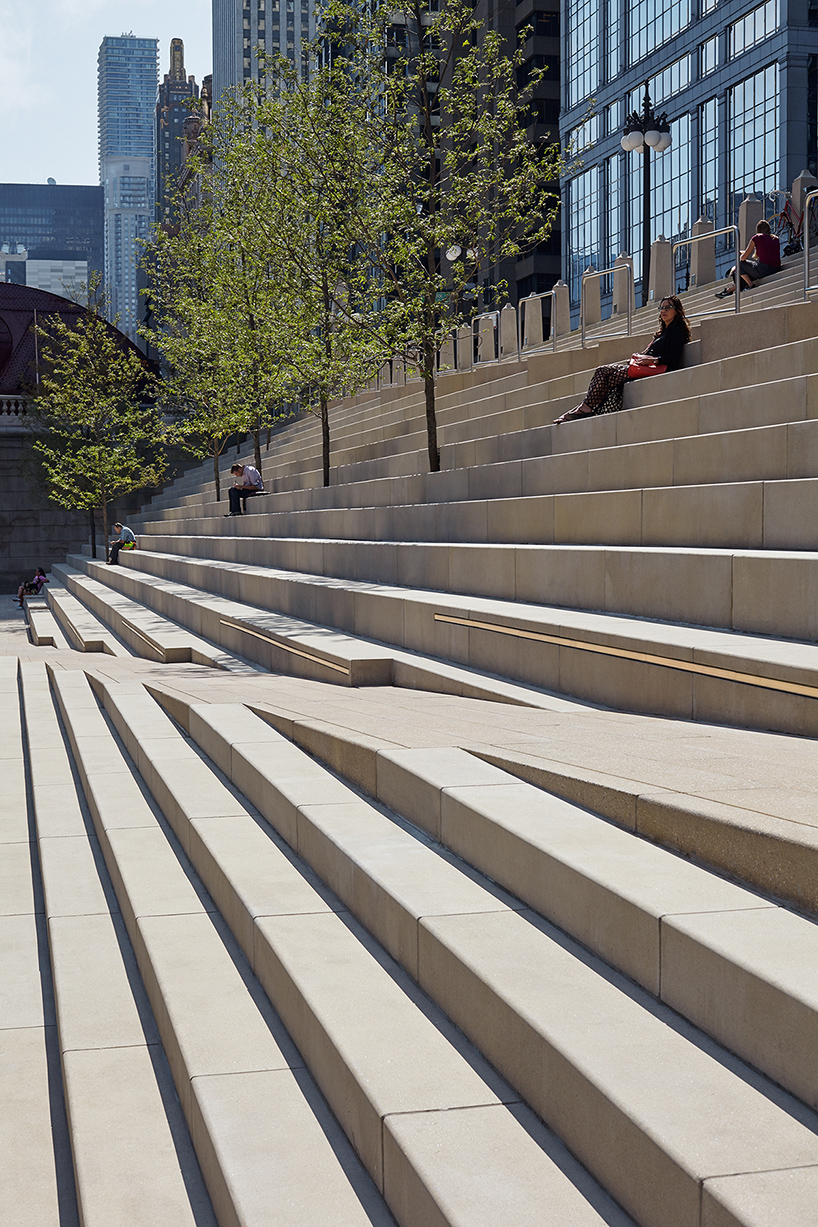chicago-riverwalk-phase-3-ross-barney-architects-sasaki-associates-designboom-02