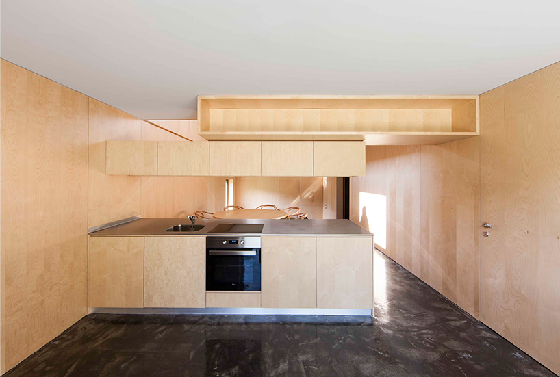 correia-ragazzi-arquitectos-agroturismo-em-melgaco-portugal-designboom-02