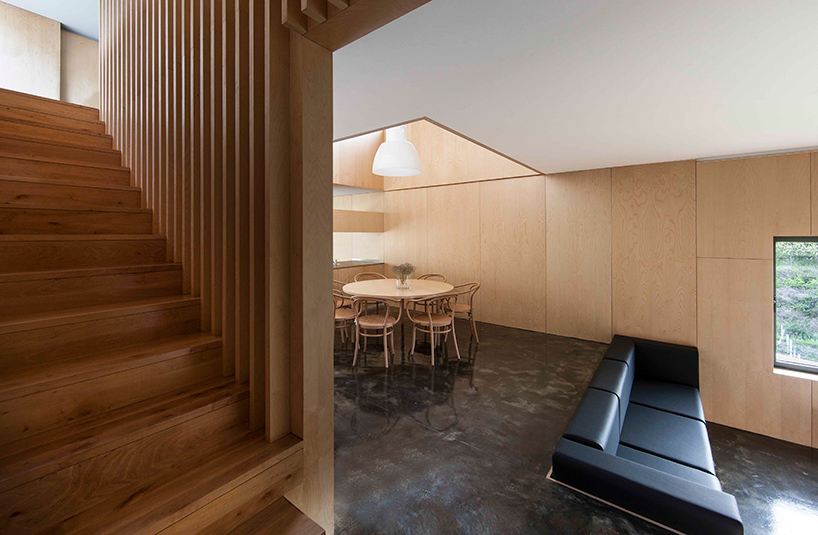 correia-ragazzi-arquitectos-agroturismo-em-melgaco-portugal-designboom-02