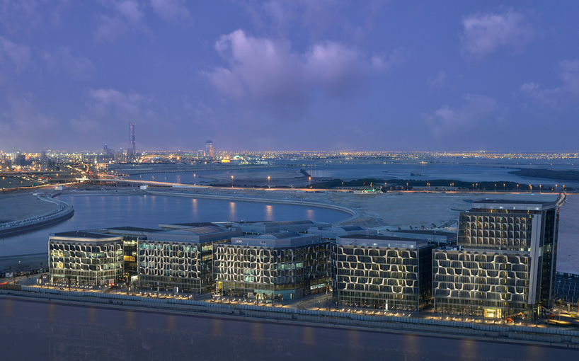 dubai-design-district-zaha-hadid-santiago-calatrava-foster-and-partners-offices-designboom-01