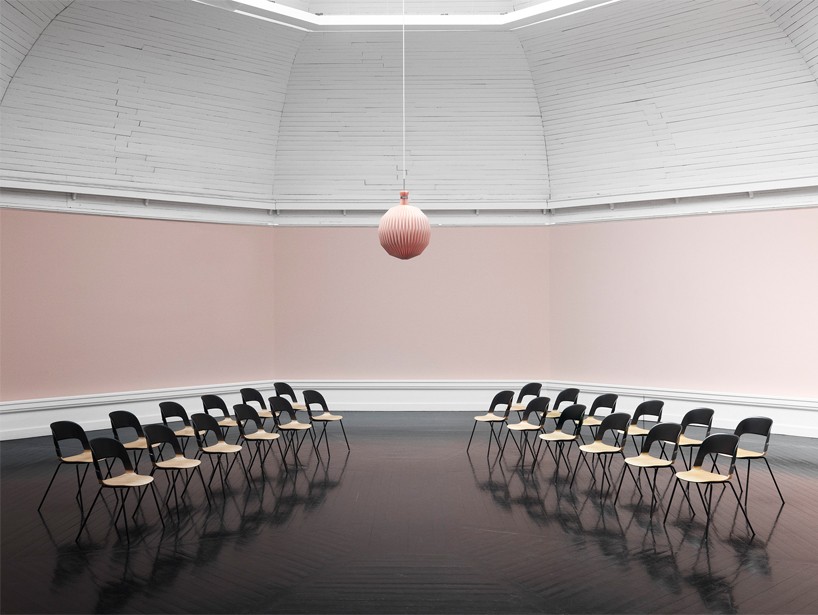 fritz-hansen-pair-chair-by-benjamin-hubert-layer-designboom01