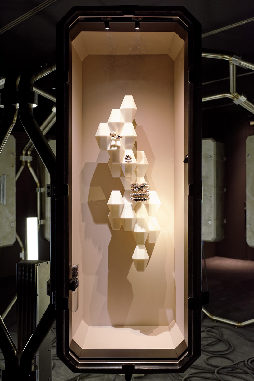 hbiv-continuum-hermes-pierre-hardy-didier-fiuza-faustino-designboom-03