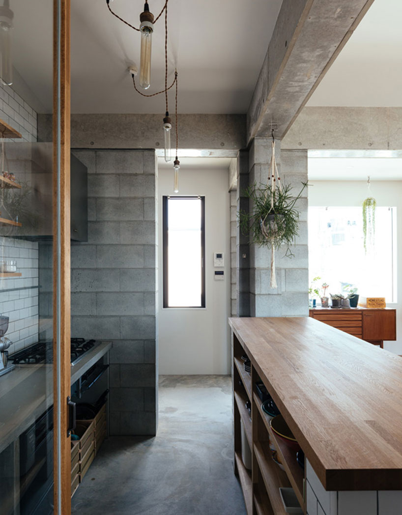 hiroyuki-shinozaki-and-associates-house-b-for-a-family-japan-designboom-03