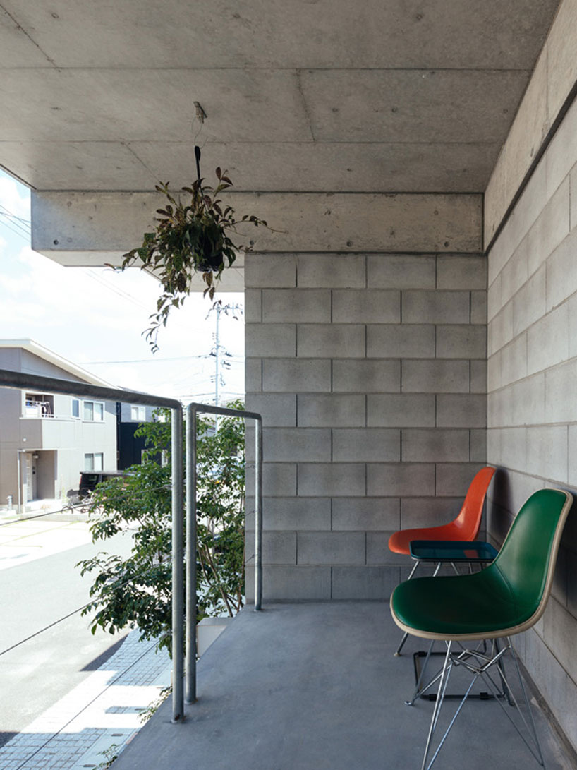 hiroyuki-shinozaki-and-associates-house-b-for-a-family-japan-designboom-03