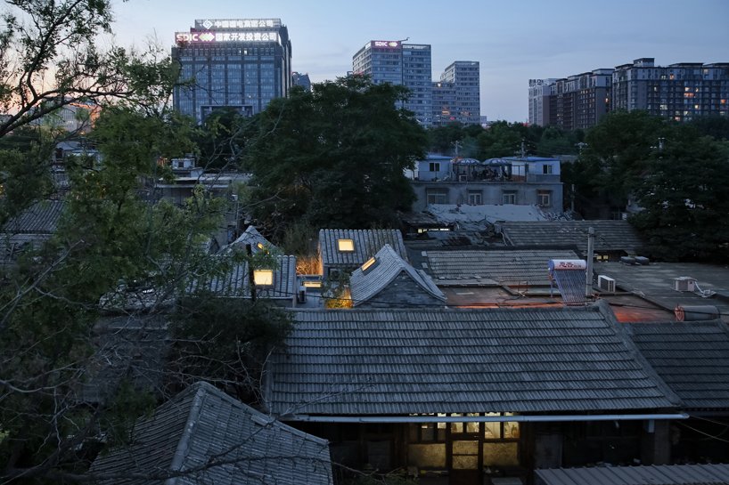 tao trace architecture office split courtyard house beijing design week designboom