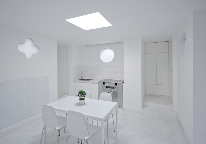 tao trace architecture office split courtyard house beijing design week designboom