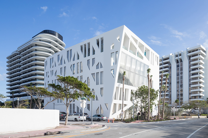 oma-faena-district-forum-bazaar-park-miami-beach-rem-koolhaas-designboom-02