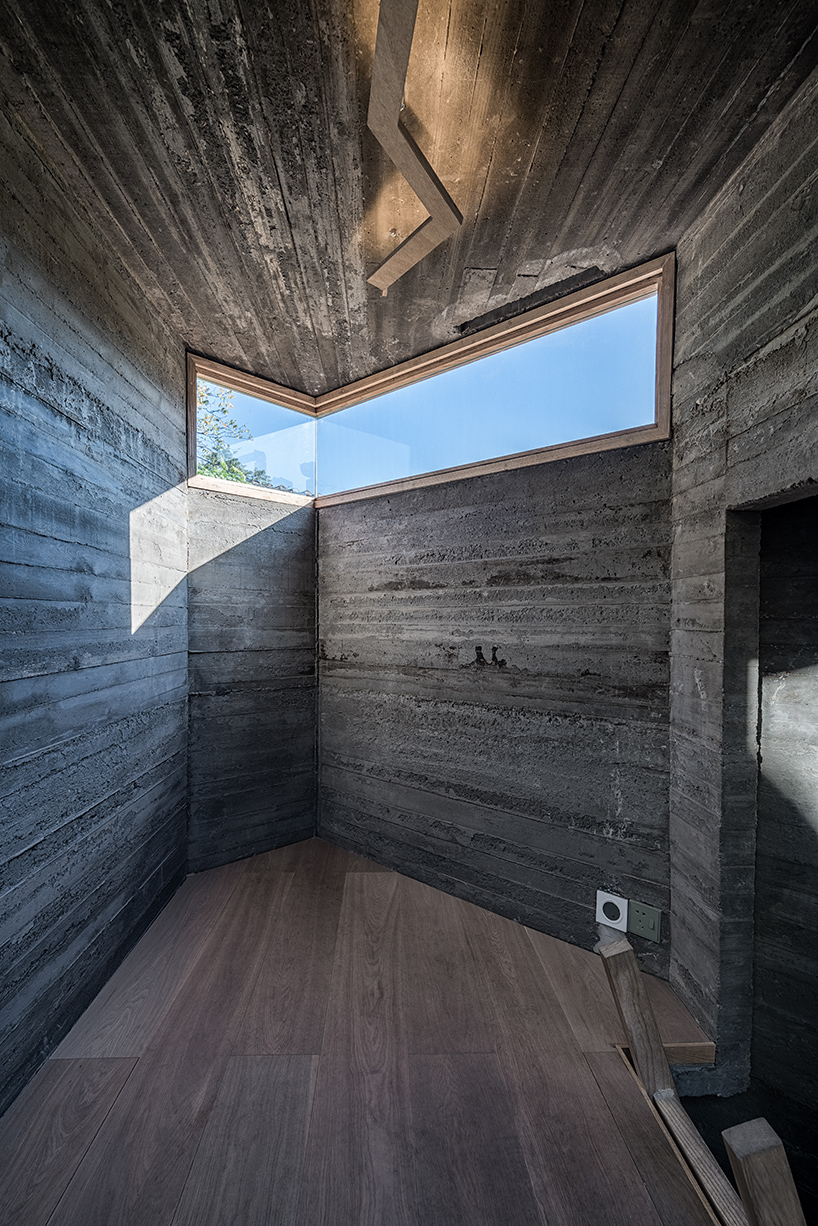 zao-standardarchitecture-micro-hutong-hostel-beijing-designboom-02