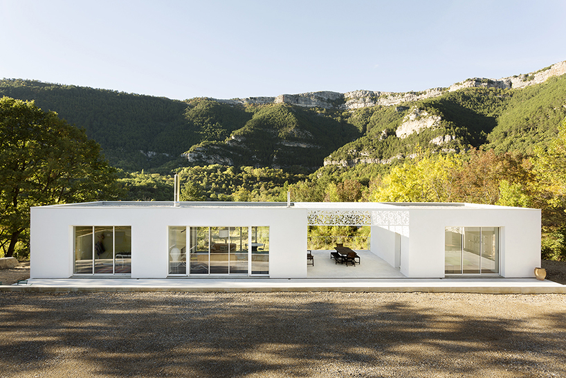 artelabo-architecture-french-house-designboom-01
