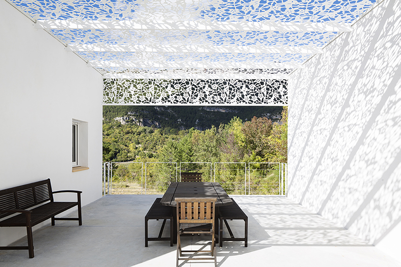 artelabo-architecture-french-house-designboom-04