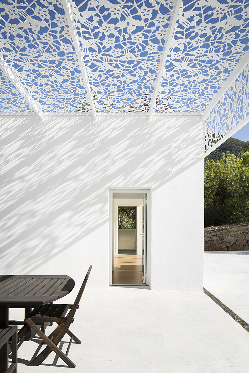 artelabo-architecture-french-house-designboom-05