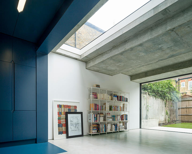 bureau-de-change-architects-slab-house-london-designboom-03