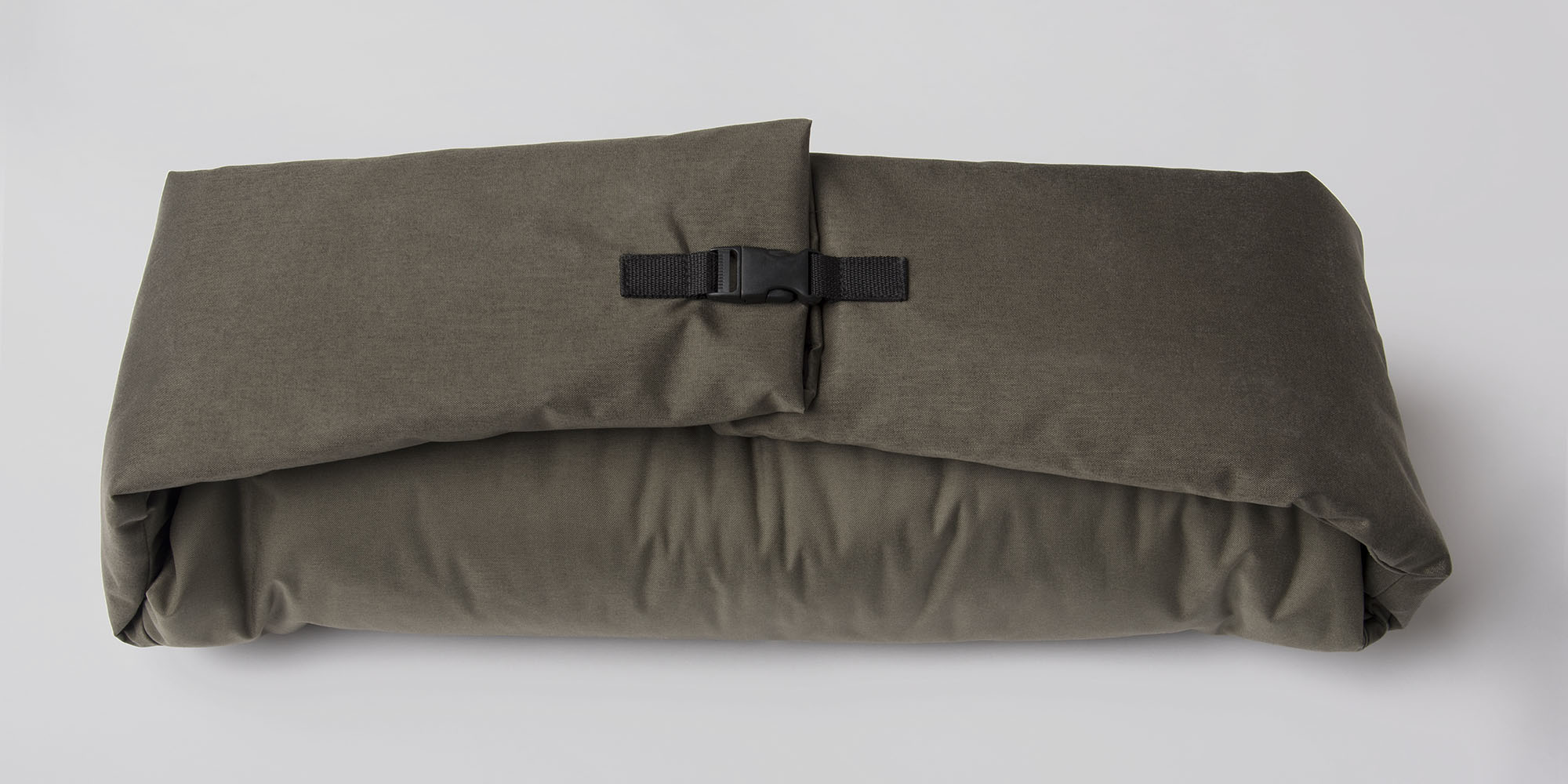 EMPWR coats double as sleeping bags to keep the homeless warm this winter