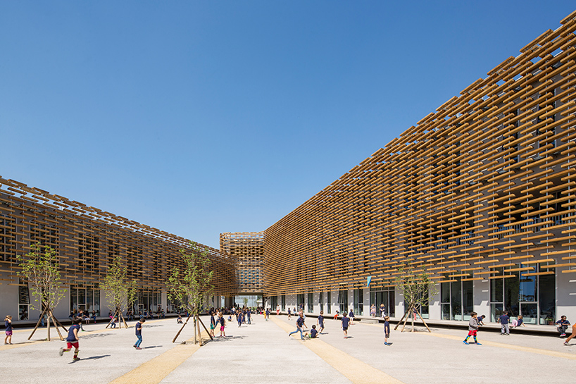 jacques-ferrier-the-french-international-school-of-beijing-china-designboom-02