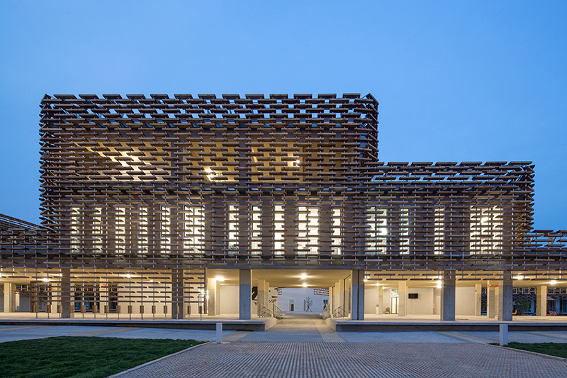 jacques-ferrier-the-french-international-school-of-beijing-china-designboom-02