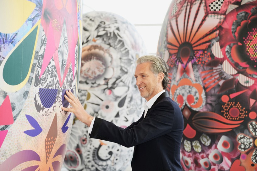 marcel-wanders-eurasian-garden-spirits-inflatable-objects-opam-japan-designboom-09