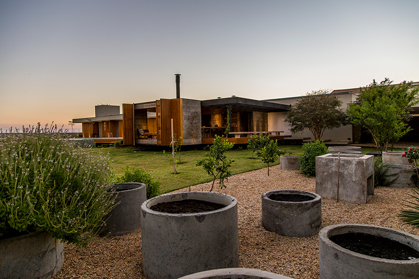 mf-arquitetos-casa-mcny-franca-brazil-designboom-02