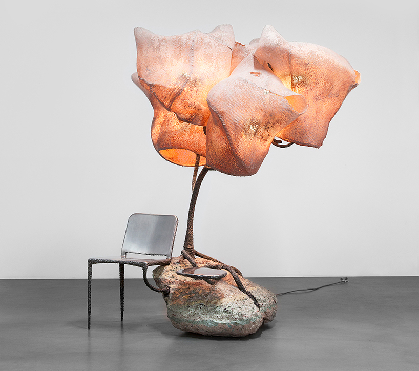 nacho-carbonell-lamp-forest-designboom-15crop