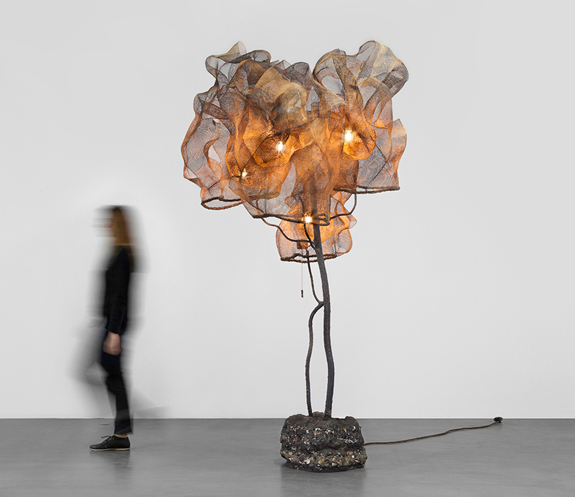 nacho-carbonell-lamp-forest-designboom-18crop