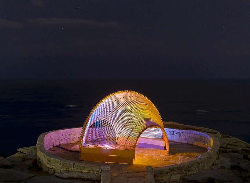 nicole-larkin-dynamics-in-impermanence-sculpture-by-the-sea-designboom-02