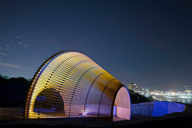nicole-larkin-dynamics-in-impermanence-sculpture-by-the-sea-designboom-02