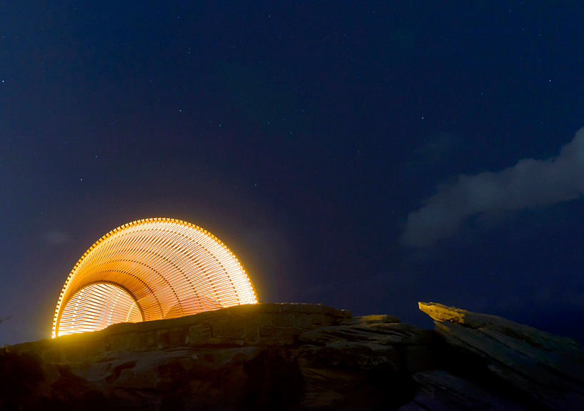 nicole-larkin-dynamics-in-impermanence-sculpture-by-the-sea-designboom-02