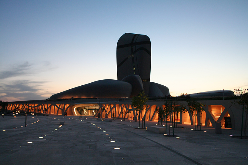 snohetta-king-abdulaziz-centre-for-world-culture-dhahran-saudi-arabia-designboom-02