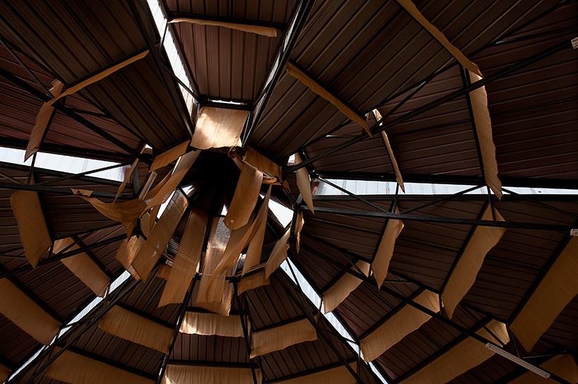 studio-fh-architects-multipurpose-hall-at-st-bernards-secondary-school-mannya-uganda-designboom-02