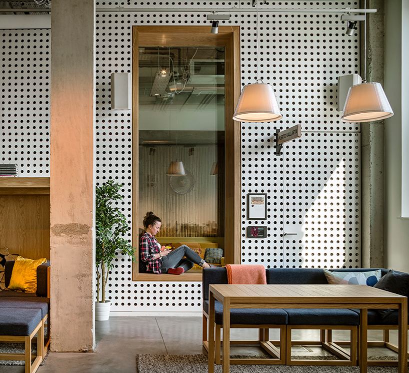 airbnb dublin headquarters the warehouse heneghan peng-architects